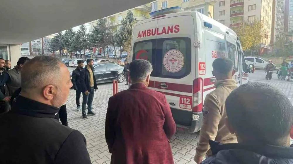 Sözlü Tartışma Büyüdü, Bıçaklı Kavgaya Dönüştü