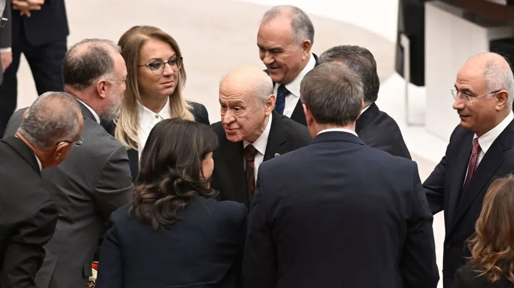 Bahçeli’nin DEM Parti ile Tokalaşması Yeni Bir “Çözüm Süreci” Başlatabilir Mi?