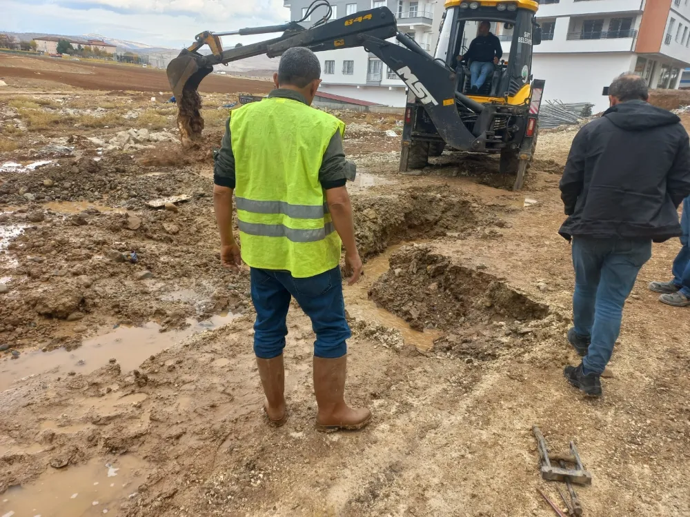 Belediyeden Yol Çökmesine İlişkin Açıklama!