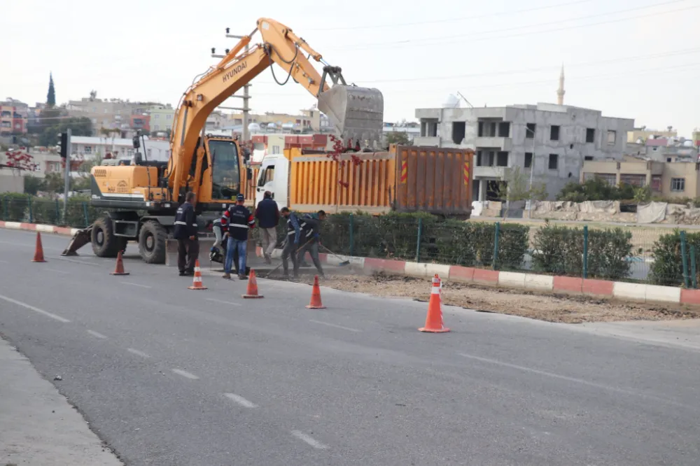 Siirt’e Asfalt Yama Çalışmaları Devam Ediyor