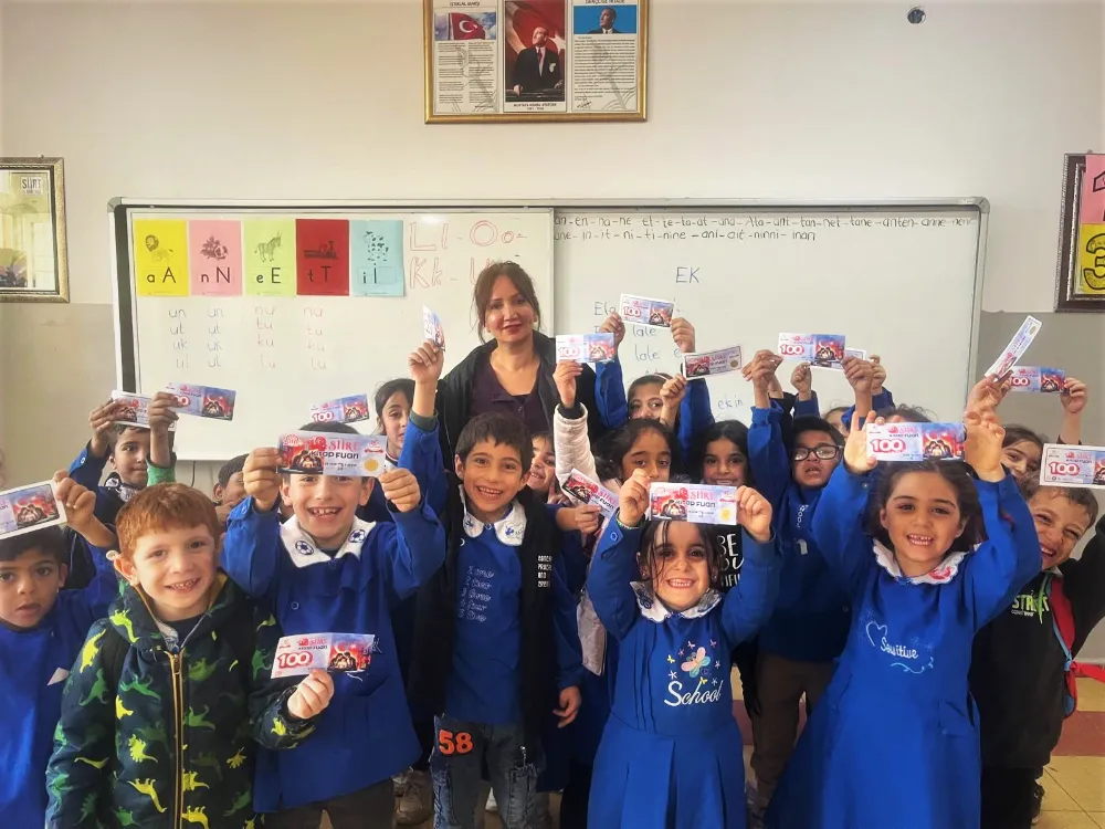 DİCLE ELEKTRİK SİİRTLİ ÖĞRENCİLERE KİTAP ÇEKİ DAĞITTI