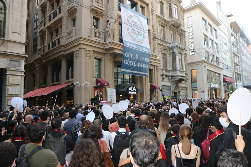 İstanbul Barosu Başkanı ve yönetimine terör propagandası soruşturması