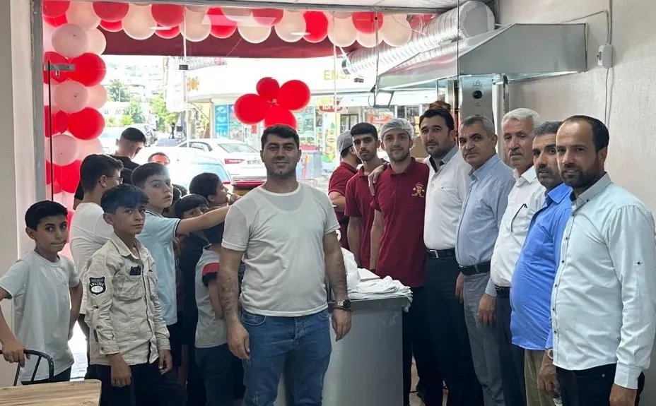 Cahit Sevgili, İş Yeri Açılışına Katıldı