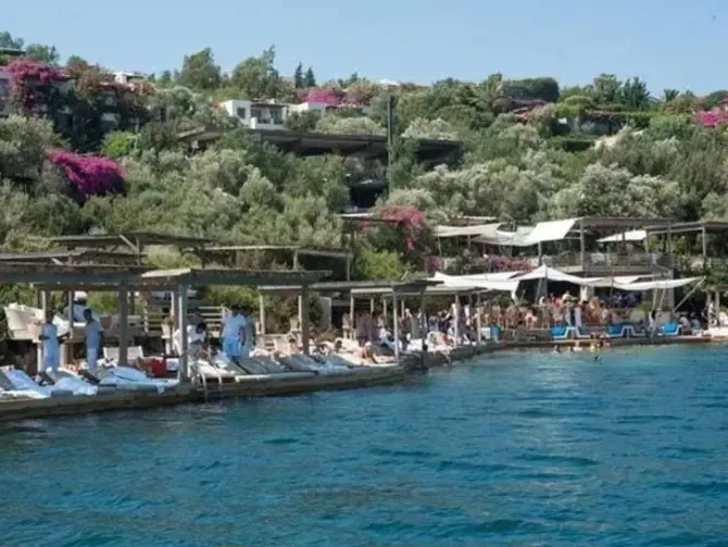 Ünlü isim Bodrum’daki fiyatlara isyan etti. Ücreti duyan kulaklarına inanamadı