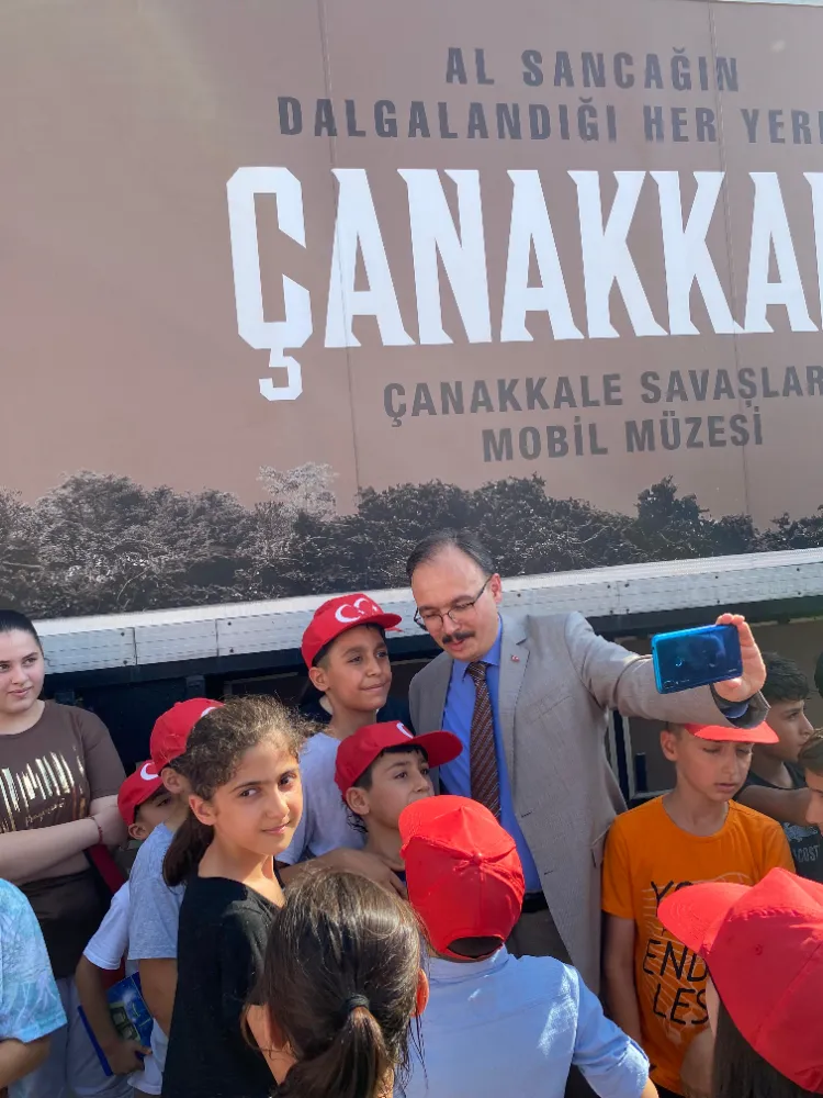 Vali Kızılkaya, Mobil Müzeyi Gezdi