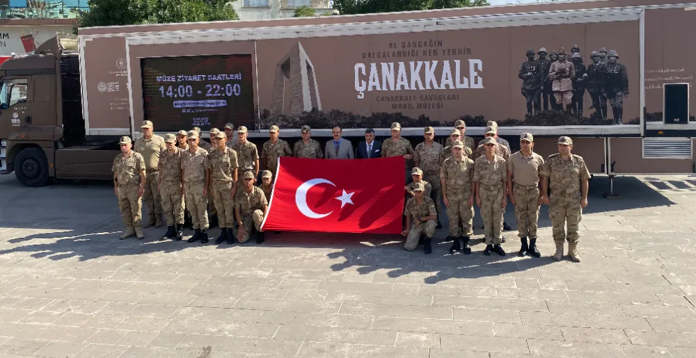 Vali Kızılkaya, Mobil Müzeyi Gezdi