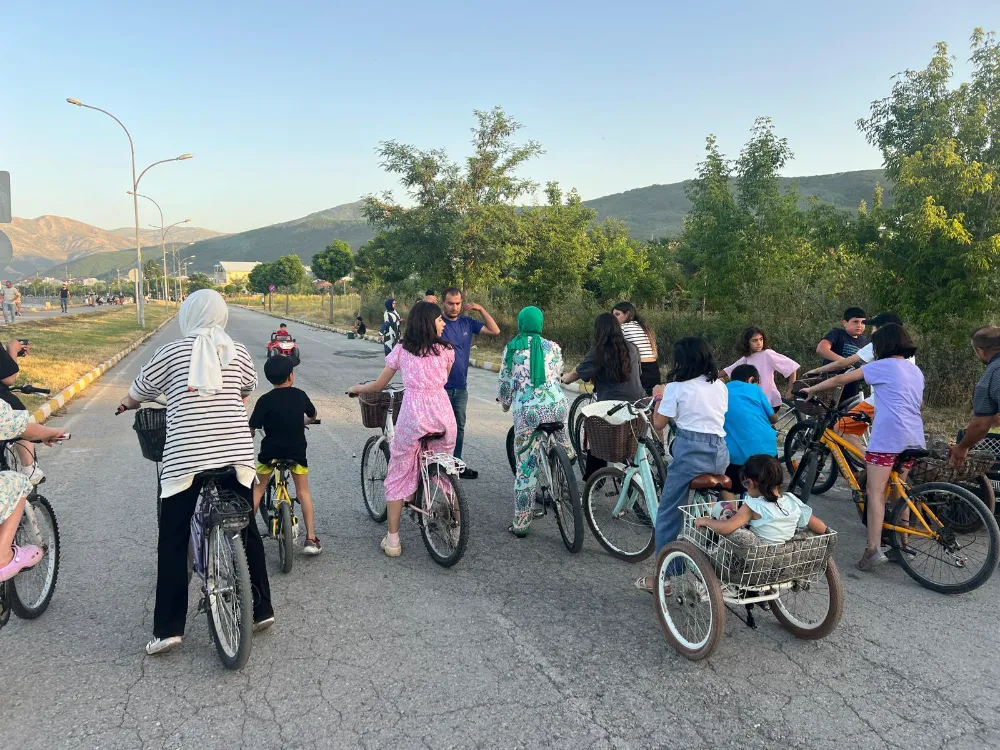 Siirt’e Kalan Çocuklar Bisiklet Turu Heyecanını Yaşadı