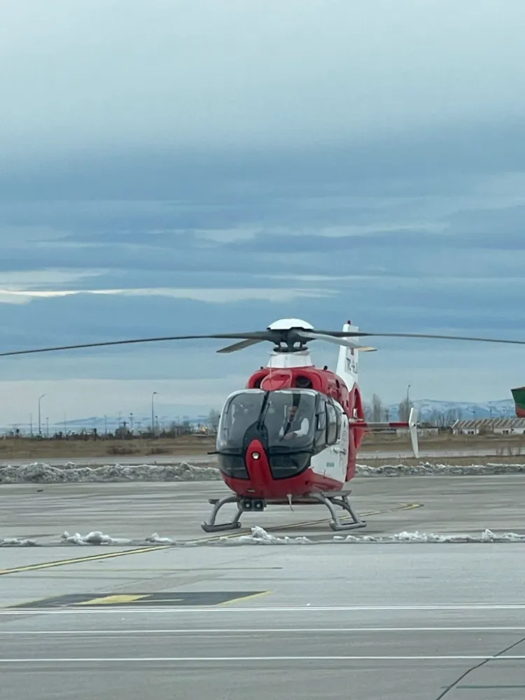 Ambulans helikopter 2 kez Bahçesaray’a uçtu