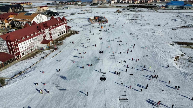 Sarıkamış Kayak Merkezi’nde sömestre yoğunluğu
