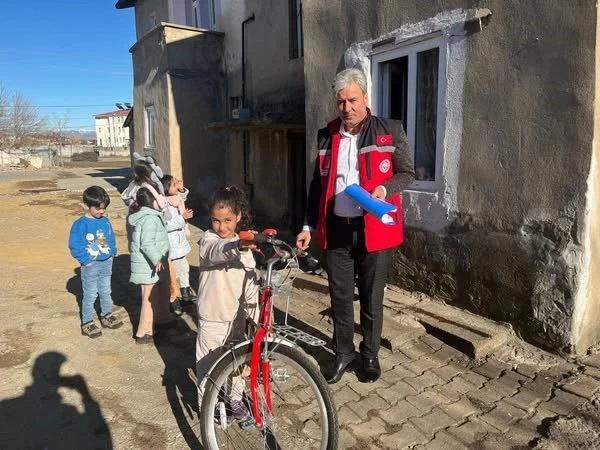 Bingöl’de başarılı öğrenciler ödüllendirildi
