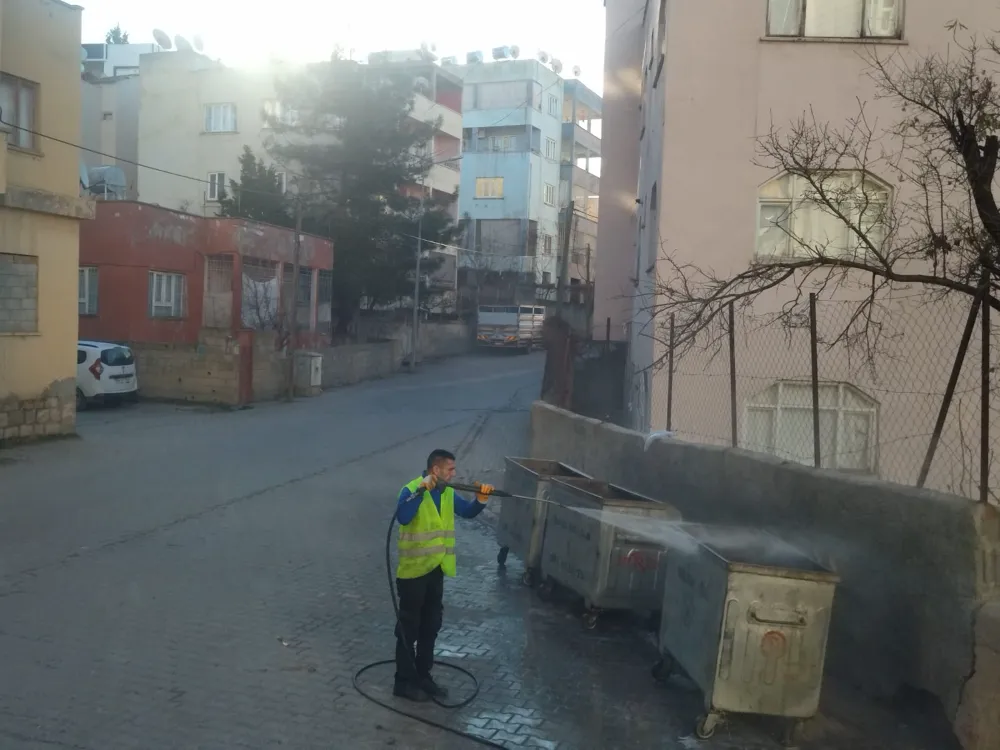 Siirt’e Çöp Konteynerleri Tek Tek  İlaçlandı