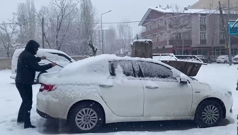 Patnos karla beyaza büründü
