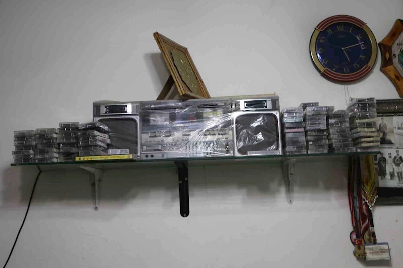 Tarihi olayları tek tek not alıyor, gelecek nesillere rehberlik yapıyor
