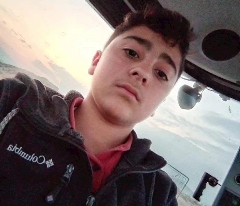 Gaziantep’te motosiklet ağaca çarptı: 2 ölü
