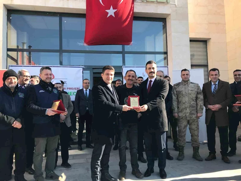 Mardin’de engellilere 49 tekerlekli sandalye dağıtıldı
