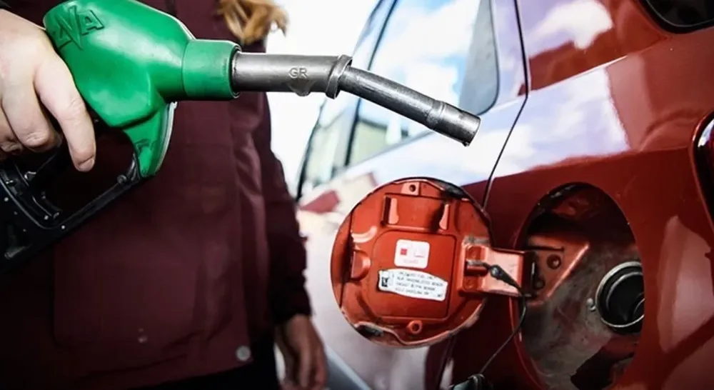 Benzine Yeni Zam Kapıda