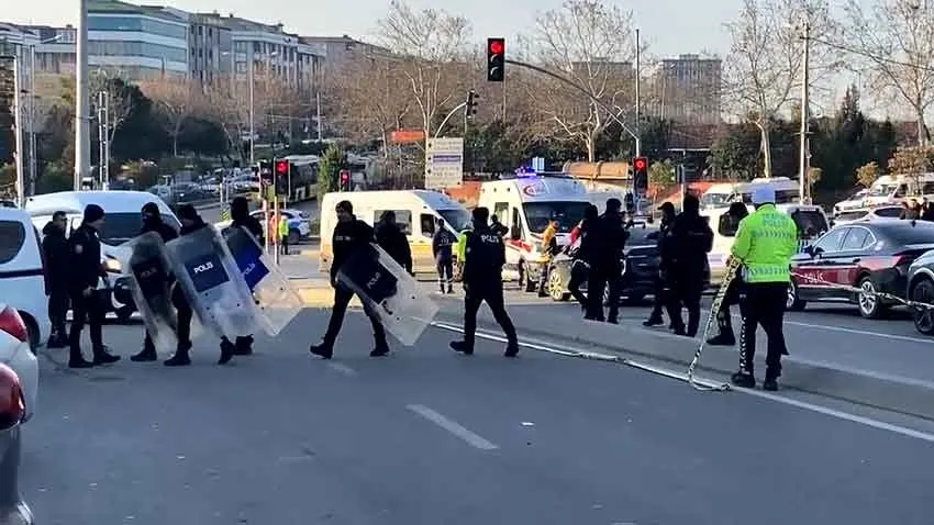 Sultangazi’de Dehşet: Polisin Durdurduğu Araçtan Kadın Cesedi Çıktı