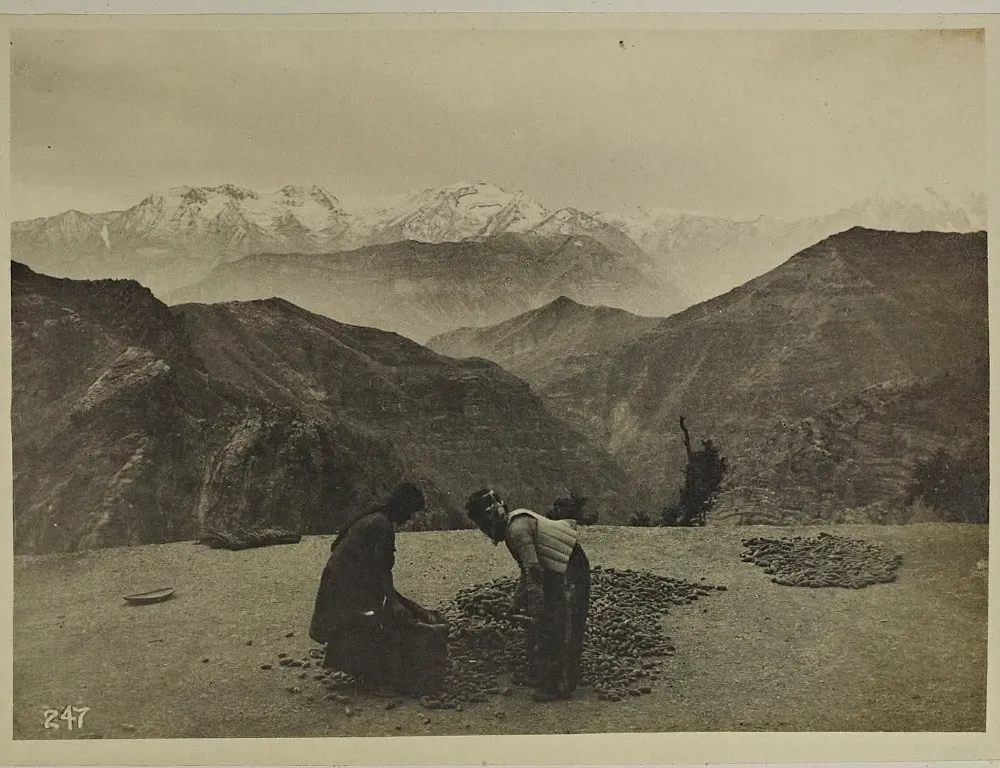 Gabar Dağı’nda 1900’lü Yıllardan Bir Kesit  Karlarla Çevrili Dağların Eteğinde Mütevazı Bir Hayat