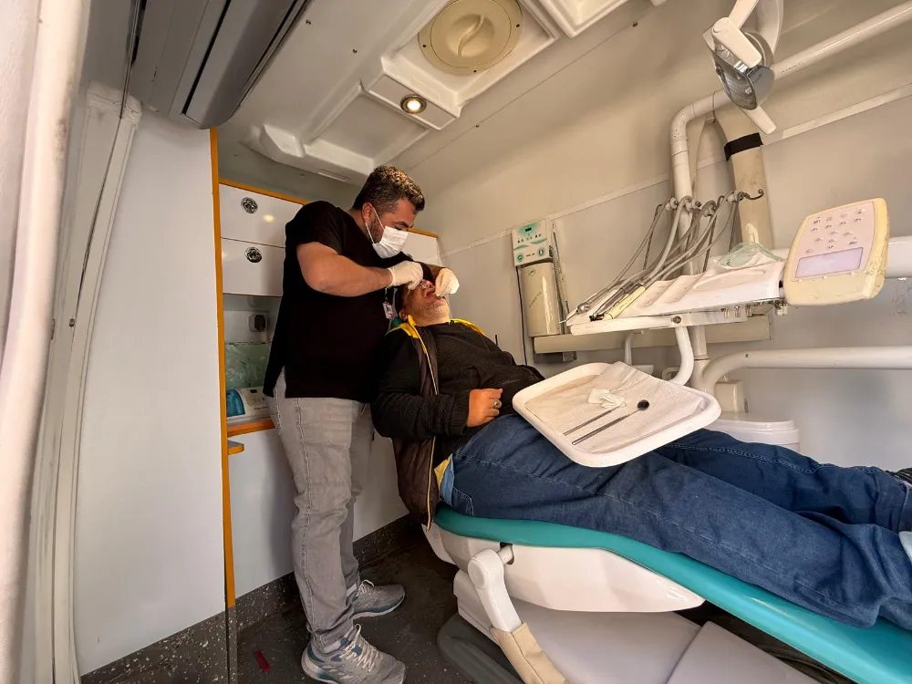 Siirt’te Mobil Diş Kliniği Hizmeti Meydandere (Buşi) Köyü’ne Ulaştı
