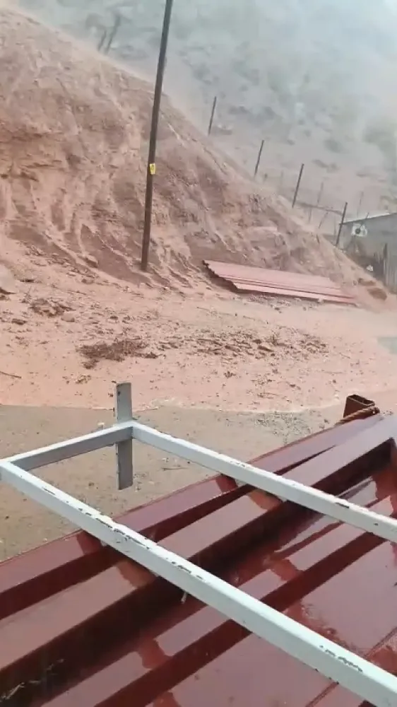 Siirt Eruh’ta Heyelan Nedeniyle Köy Yolları Ulaşıma Kapandı