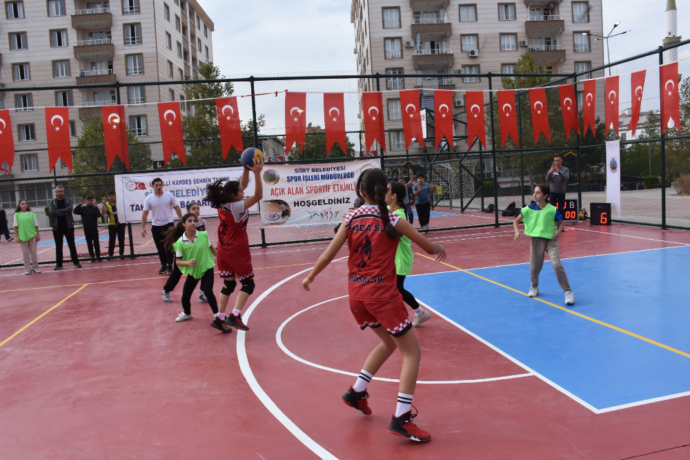 GELENEKSEL 3X3 SOKAK BASKETBOLU TURNUVASI BAŞLADI!