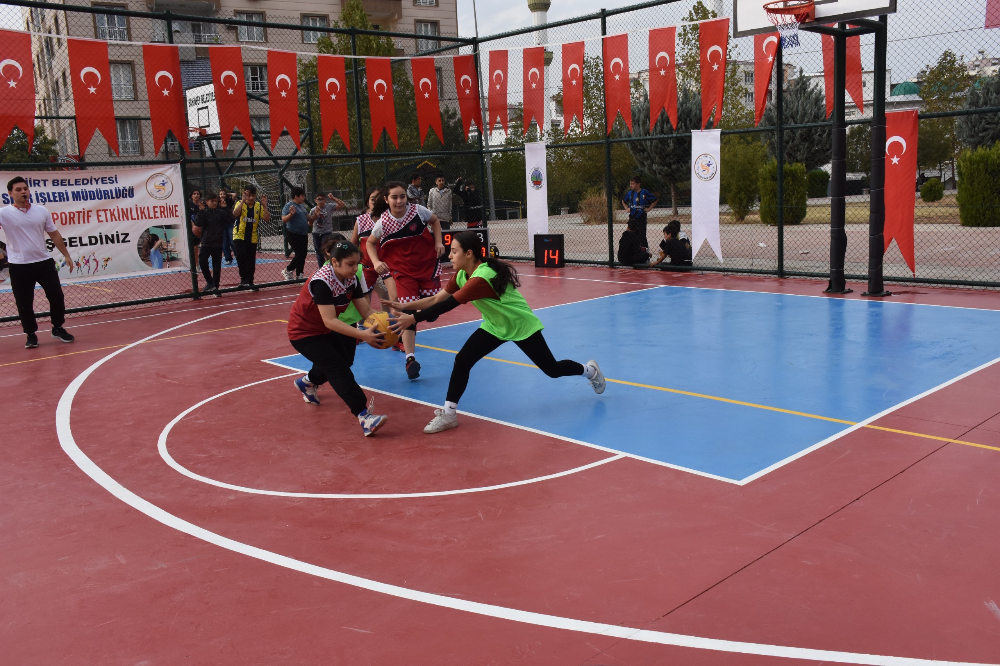 GELENEKSEL 3X3 SOKAK BASKETBOLU TURNUVASI BAŞLADI!