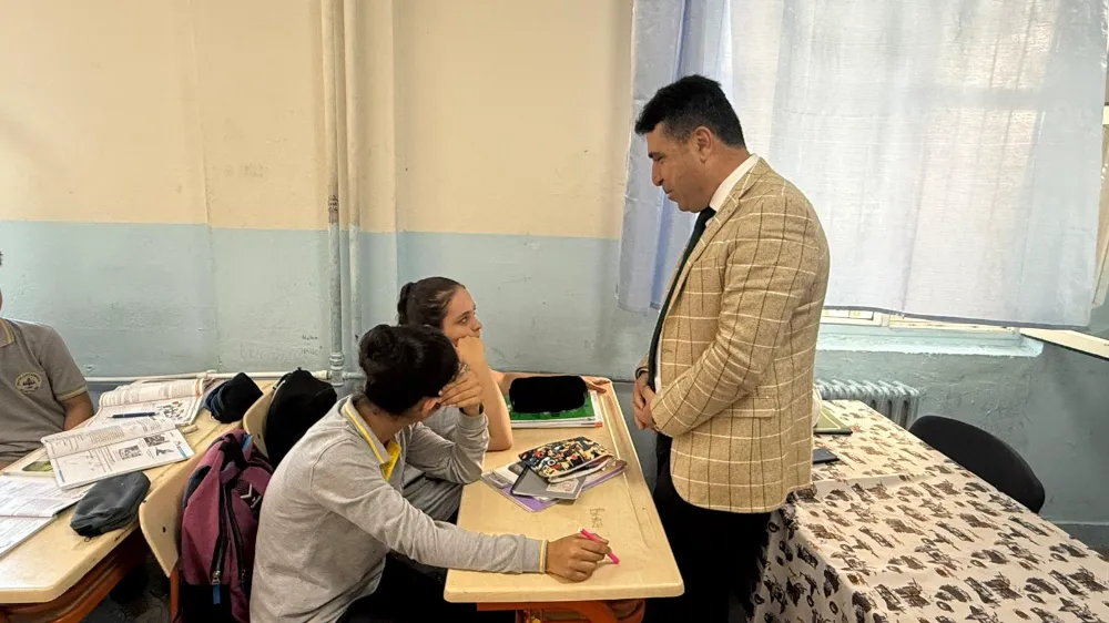 Siirt Kurtalan İlçe Millî Eğitim Müdürü Faysel Polat’tan Fatih Ortaokulu’na Ziyaret