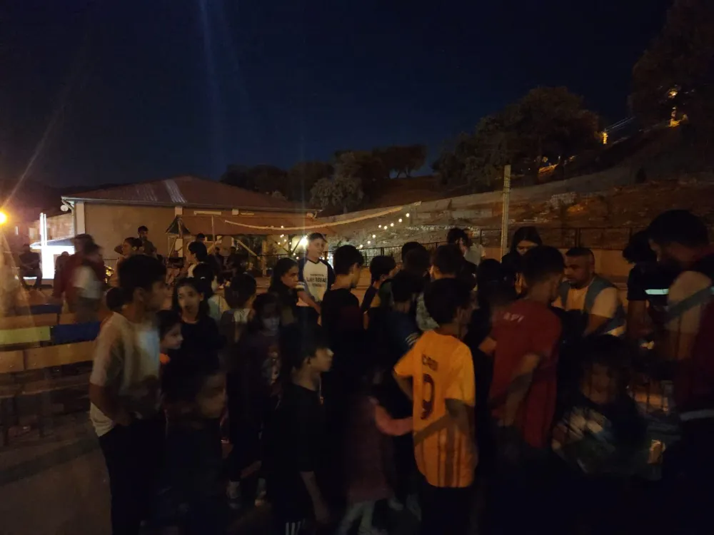 Siirt Eruh Bağgöze Köyü’nde Yıldızların Altında Köy Sineması Keyfi