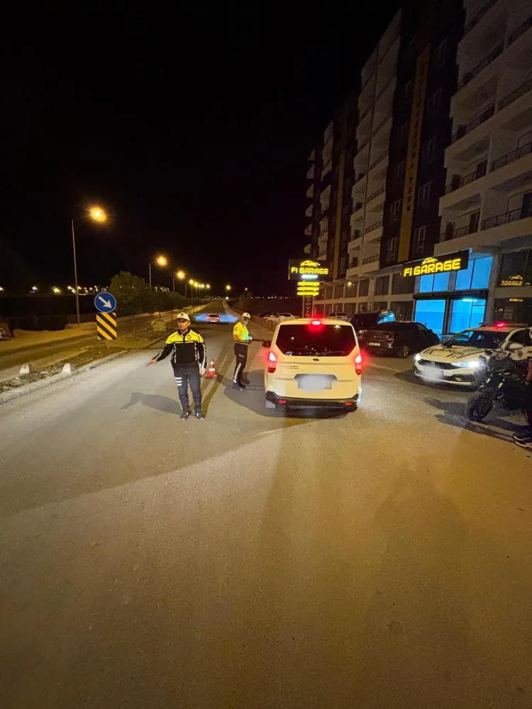 SİİRT İL EMNİYET MÜDÜRLÜĞÜ SÜRÜCÜLERE YÖNELİK ALKOL DENETİMİ GERÇEKLEŞTİRDİ  Siirt Valiliği İl