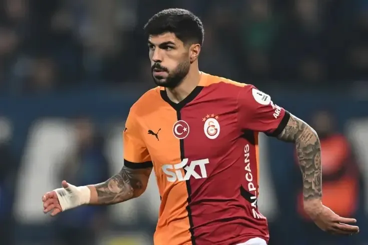 Galatasaraylı Futbolcu Eren Elmalı