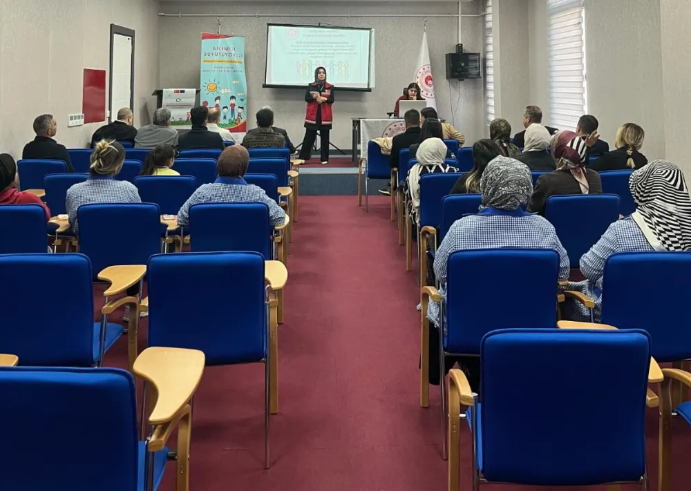 Siirt’te Koruyucu Aile Hizmet Modeli Tanıtıldı