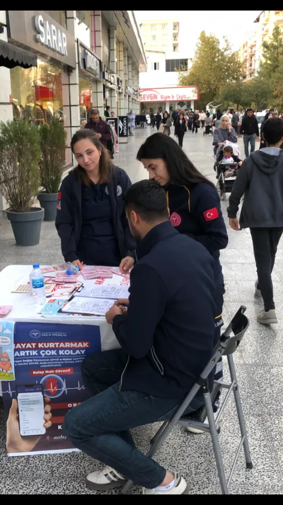 SİİRT’TE ORGAN BAĞIŞI BİLİNÇLENDİRME ETKİNLİĞİNE YOĞUN İLGİ