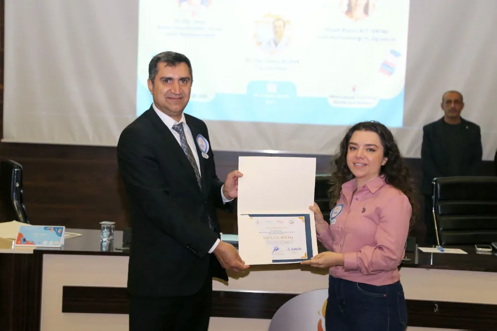 SİİRT ÜNİVERSİTESİ’NDE “DİYABETTE FARKINDALIK VE GÜNCEL YAKLAŞIMLAR” PANELİ DÜZENLENDİ