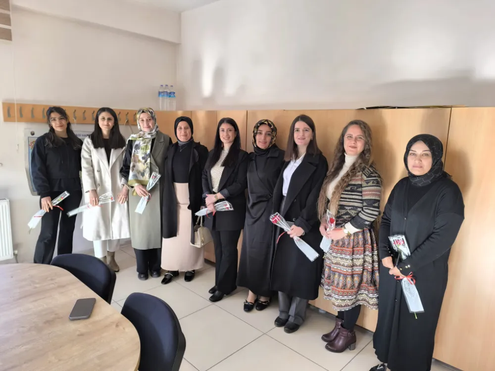 AK Parti Baykan Teşkilatından 24 Kasım Öğretmenler Günü Ziyaretleri