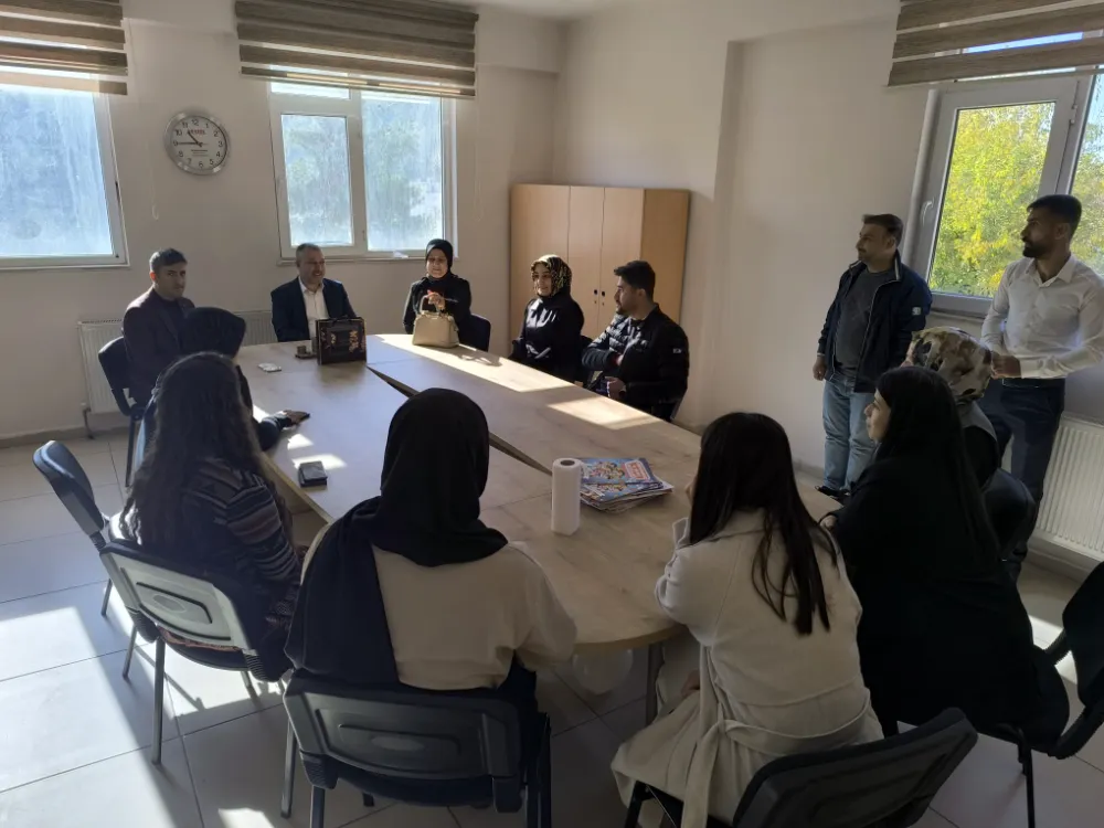 AK Parti Baykan Teşkilatından 24 Kasım Öğretmenler Günü Ziyaretleri