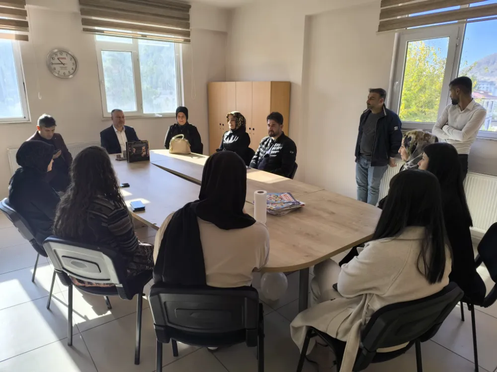 AK Parti Baykan Teşkilatından 24 Kasım Öğretmenler Günü Ziyaretleri