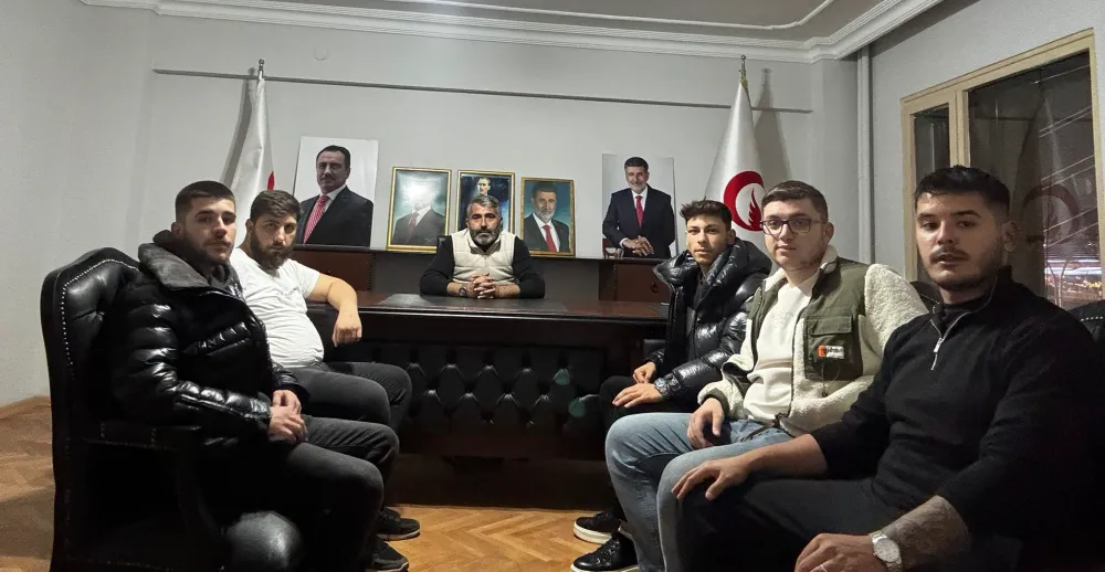 MİLLİ YOL PARTİSİ KOCAELİ İL BAŞKANLIĞI, YENİ HİZMET BİNASINDA İLK ZİYARETÇİLERİNİ AĞIRLADI