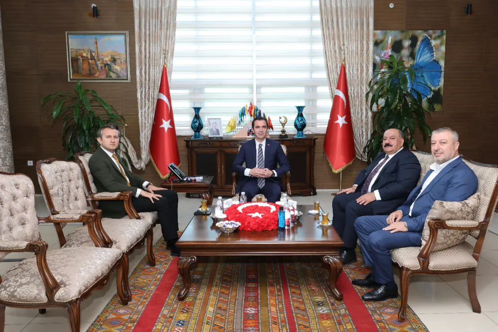 Baykan Heyetinden Bitlis Valisi Karakaya’ya Nezaket Ziyareti