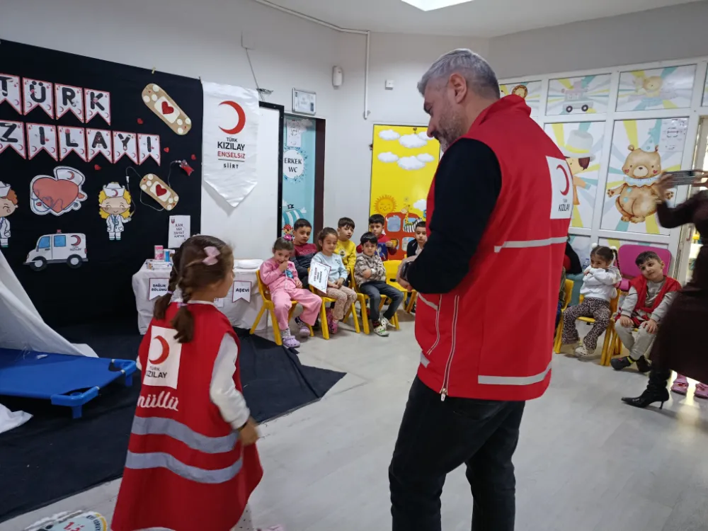 Siirt’te Kızılay Haftası Coşkusu: Minik Ellerle İyiliğe Merhaba!