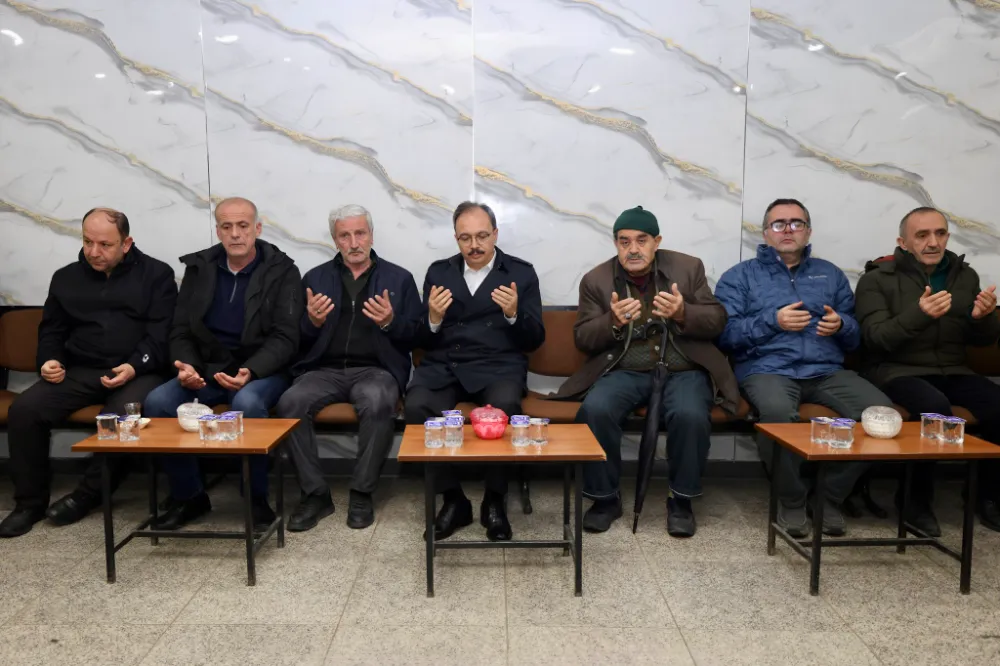 Siirt Valisi ve Belediye Başkan Vekili Dr. Kemal Kızılkaya’dan Ailelere Taziye Ziyareti