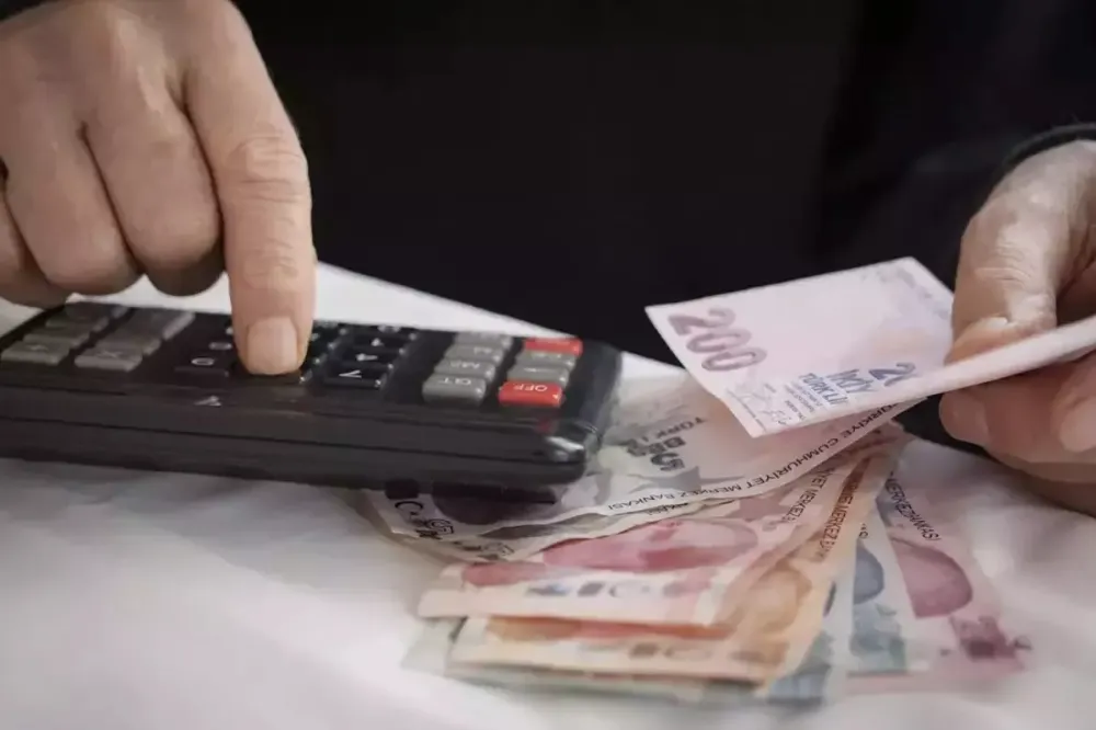 Emeklinin maaşından kesinti yapılacak