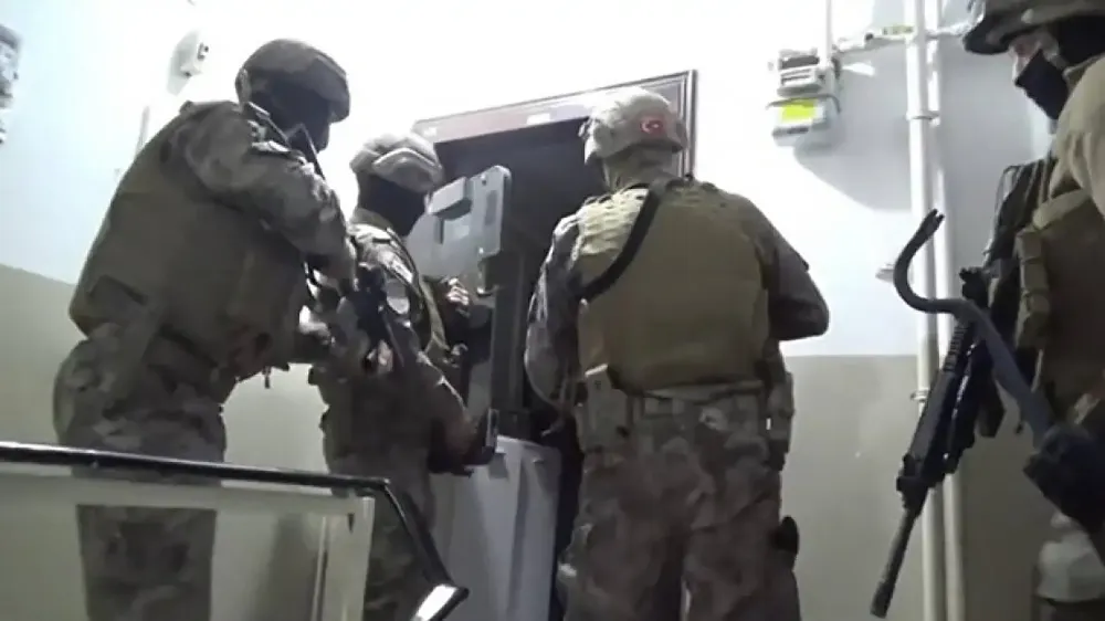 Siirt Dahil 22 İlde DEAŞ Operasyonu: 92 Şüpheli Yakalandı