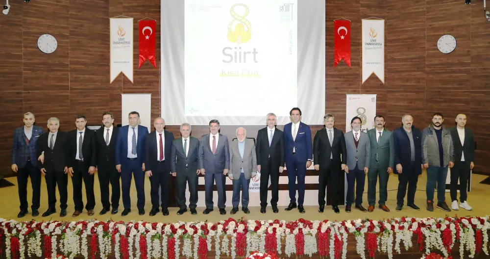 Siirt Üniversitesi Rektörü  Şındak, Film Gösterimi ve “İslamafobi” Söyleşisine Katıldı