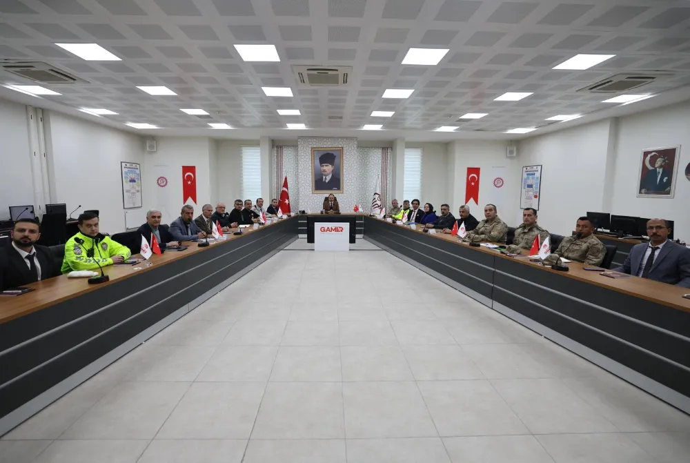 Siirt’te Vali Kızılkaya Başkanlığında Karla Mücadele Koordinasyon Toplantısı Gerçekleştirildi