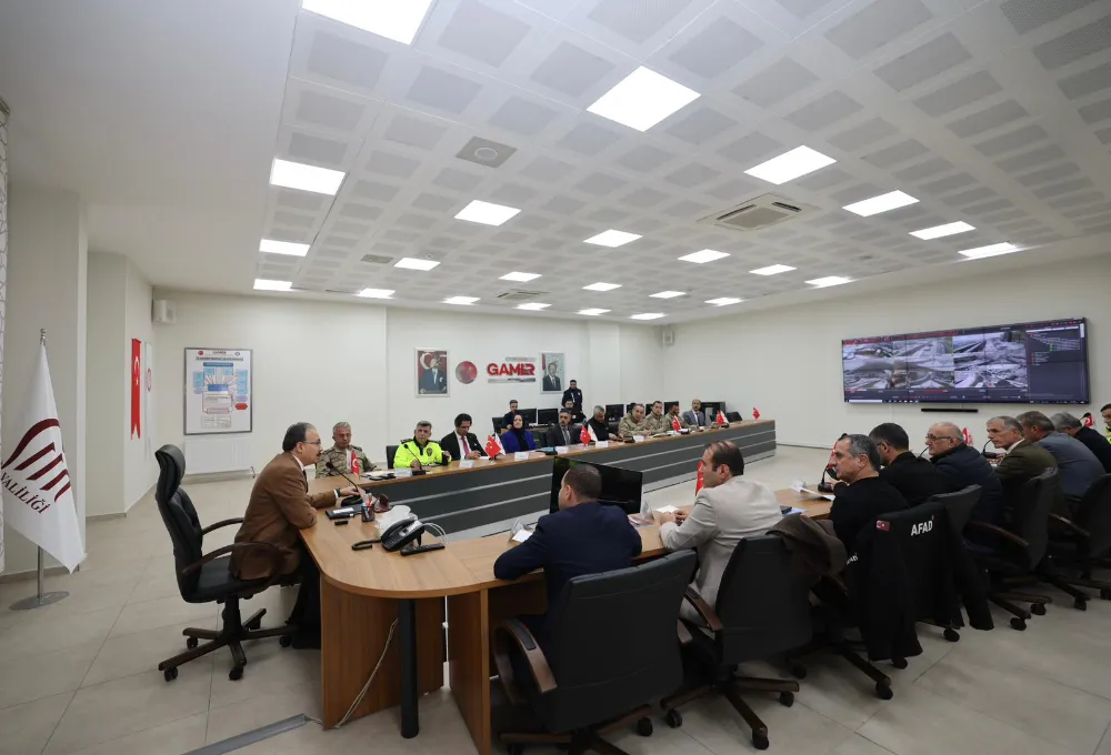 Siirt’te Vali Kızılkaya Başkanlığında Karla Mücadele Koordinasyon Toplantısı Gerçekleştirildi