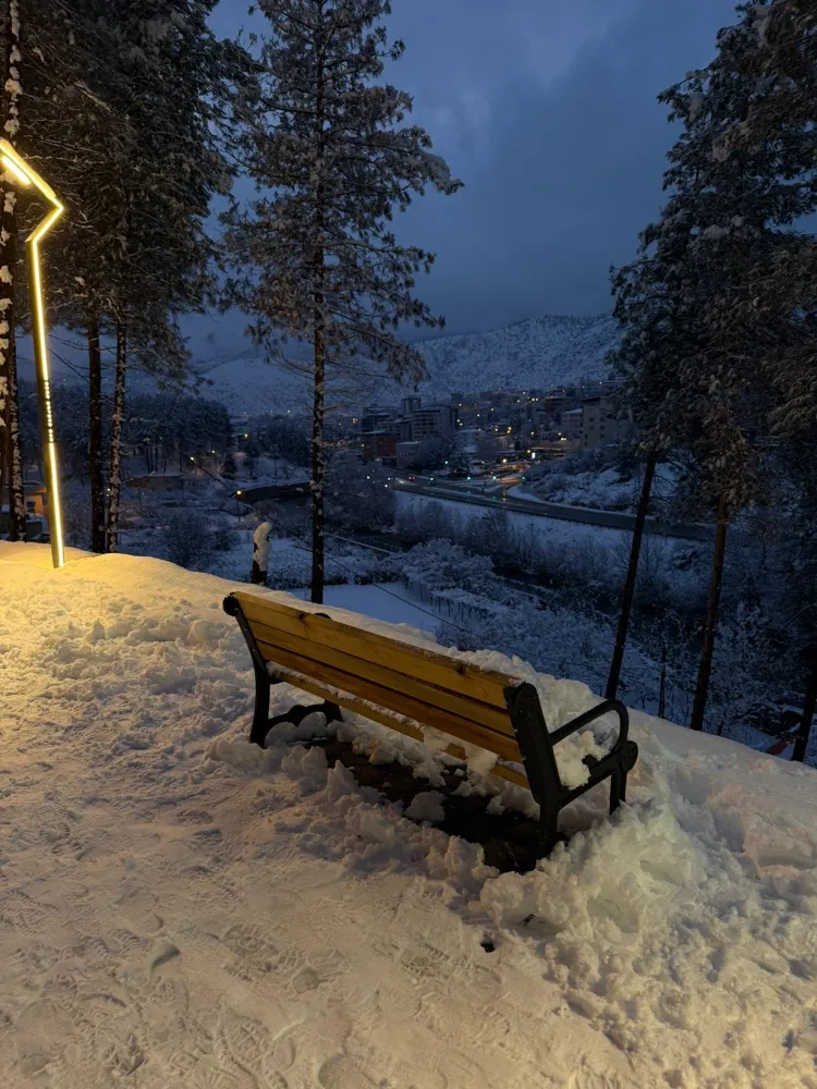 Baykan Yürüyüş Yolu Karla Birlikte  Ayrı Bir Güzelliğe Büründü