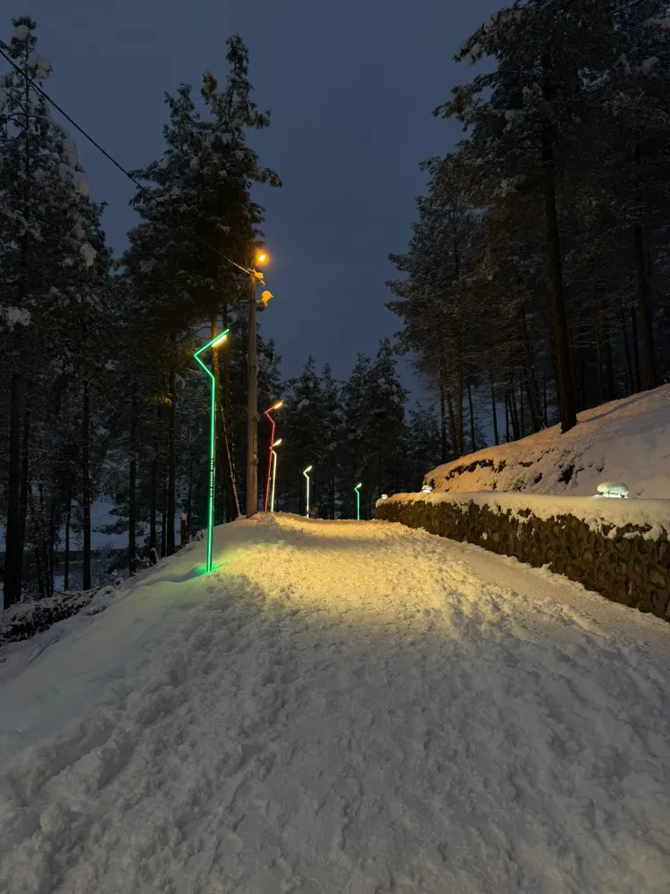 Baykan Yürüyüş Yolu Karla Birlikte  Ayrı Bir Güzelliğe Büründü