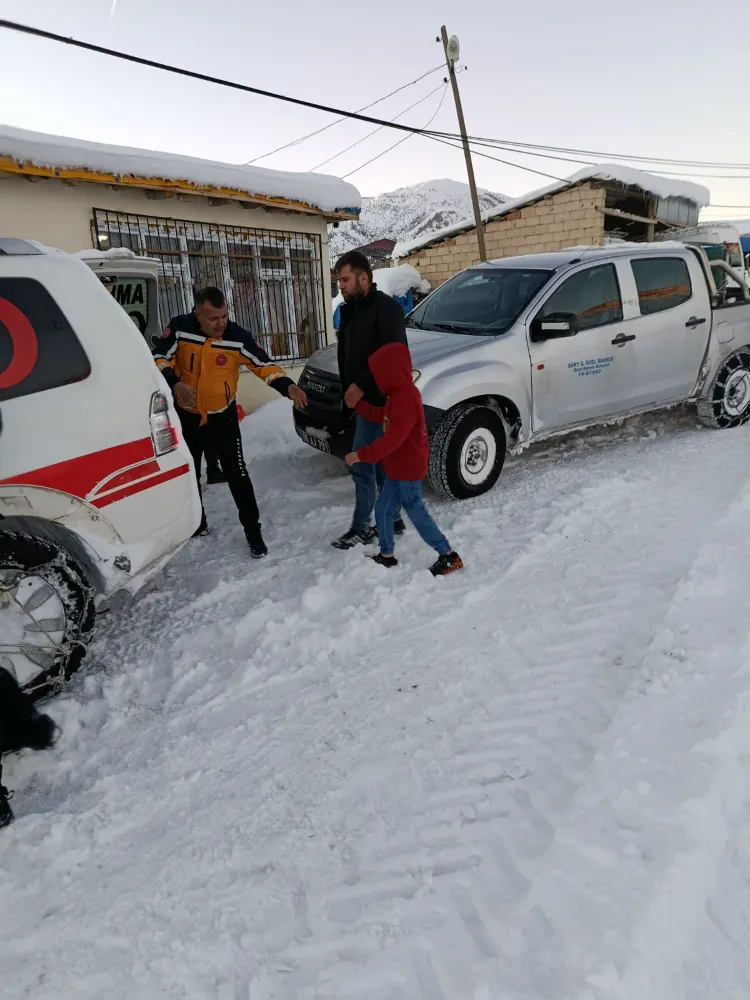 Kar, Kış, Engel Tanımadılar: Pervari’de 7 Yaşındaki Ali Ensar’a Zamanla Yarışan Müdahale