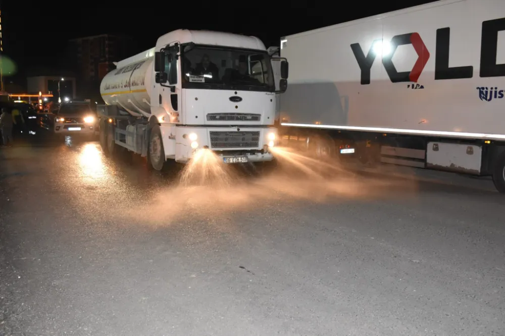 Siirt’te Temizlik Seferberliği Sürüyor: Afetevler Mahallesi Cuma Sabahı Baştan Sona Temizlendi