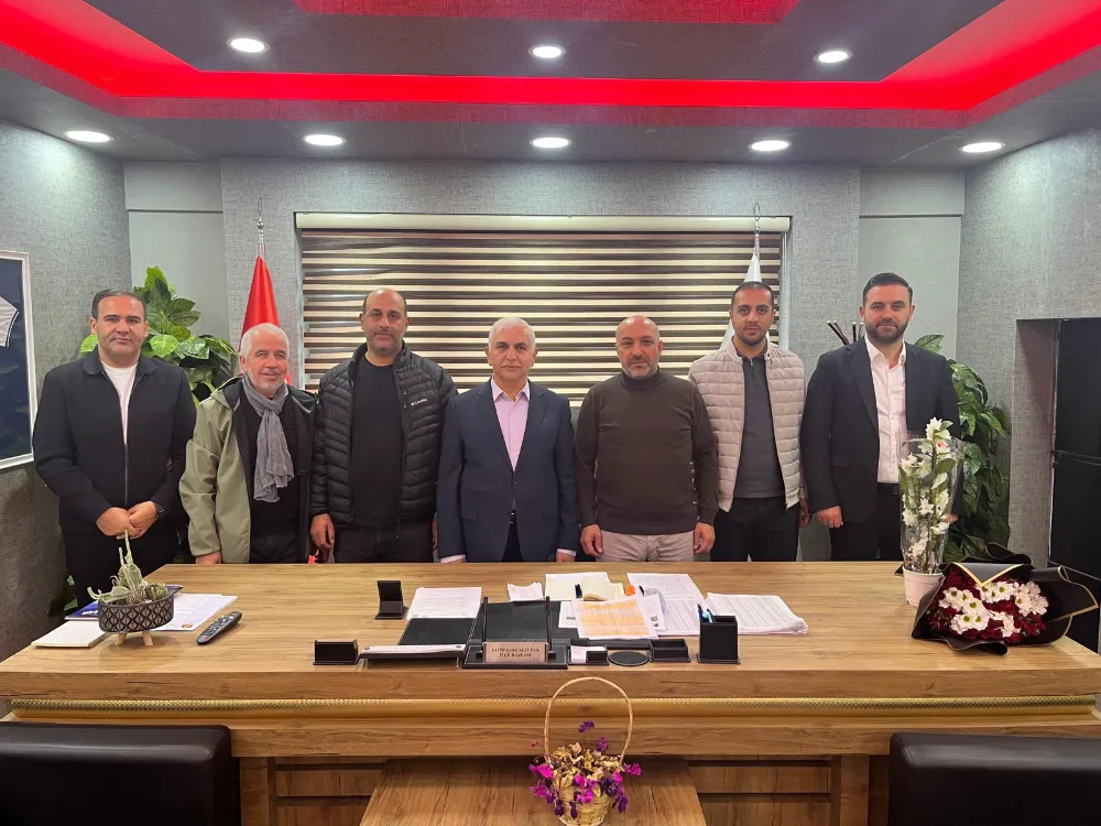 AK Parti Siirt Milletvekili Mervan Gül’den Altınova İlçe Teşkilatına Ziyaret